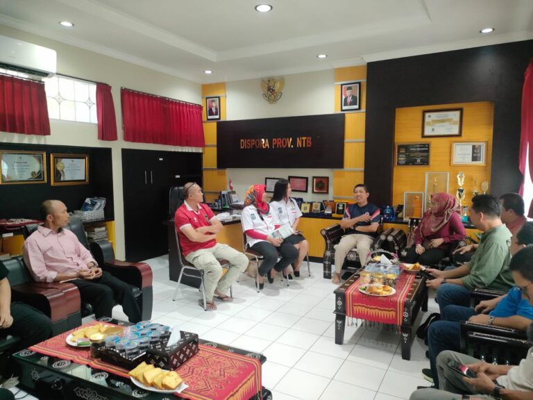 Bersama Kadispora NTB menerima Kunjungan TIM DBON KALTIM di Ruang Kerja KADISPORA NTB, Jumat 8 Maret 2024
