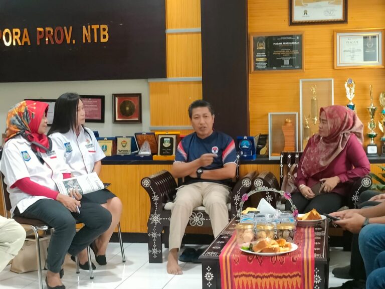 Bersama Kadispora NTB menerima Kunjungan TIM DBON KALTIM di Ruang Kerja KADISPORA NTB, Jumat 8 Maret 2024